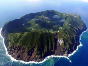 日本人口最少的村庄，梦幻一样的岛屿【青ヶ島 照片12张】