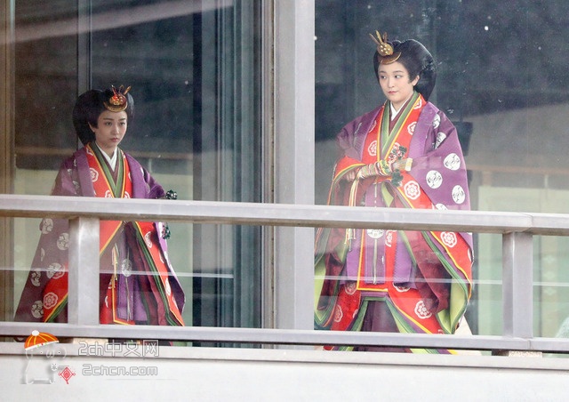 2ch：真子公主、佳子公主的十二单装束展现了皇室之美