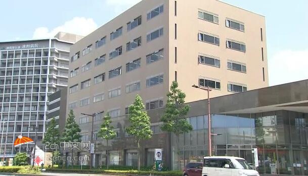 2ch：【悲报】日本教师在男厕所偷拍，为确认学生是否认真打扫