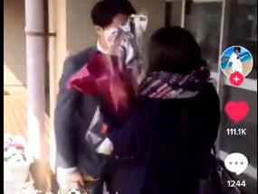 2ch：日本教师在毕业典礼上被JK表白并开始交往
