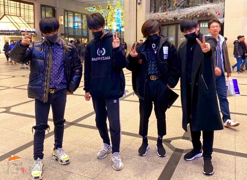 2ch：看看穿着名牌的宅男，运动鞋就超过你们全身搭配的价值
