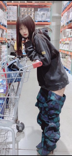 2ch：日本妹子穿上了非常h的长筒靴
