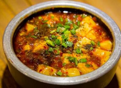 日本2ch网民：准备带老婆孩子去中国人的四川料理店吃饭，结果被老婆拒绝了