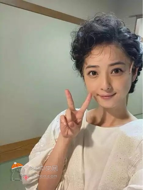 2ch：【悲报】佐佐木希终于变成大妈了……