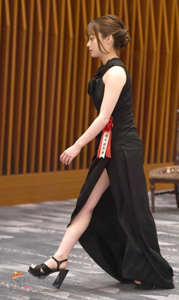 2ch：桥本环奈最新的美腿照片wwww