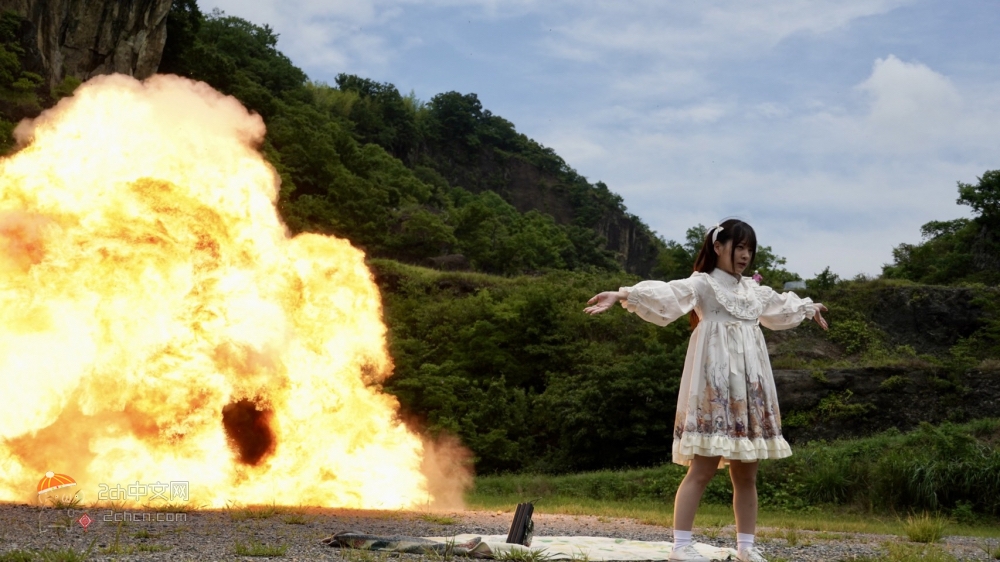 2ch：通过众筹获得资金的「安部未华子引退作品」完成爆破拍摄