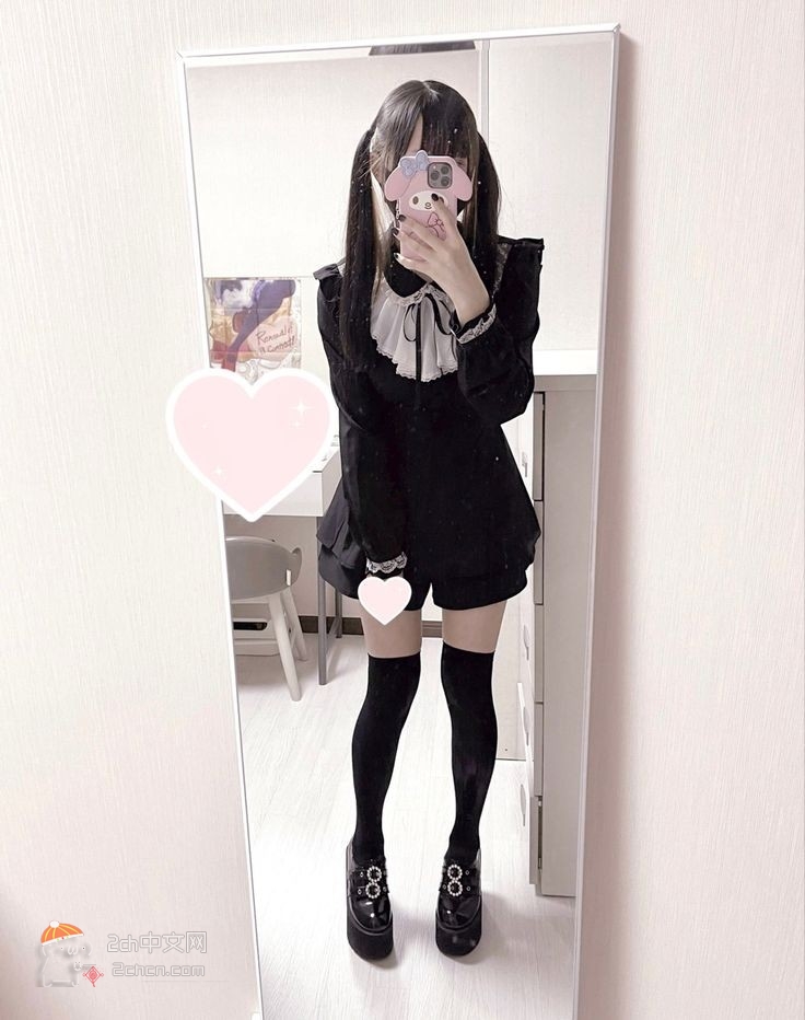 2ch：这就是最近日本妹子的服装www
