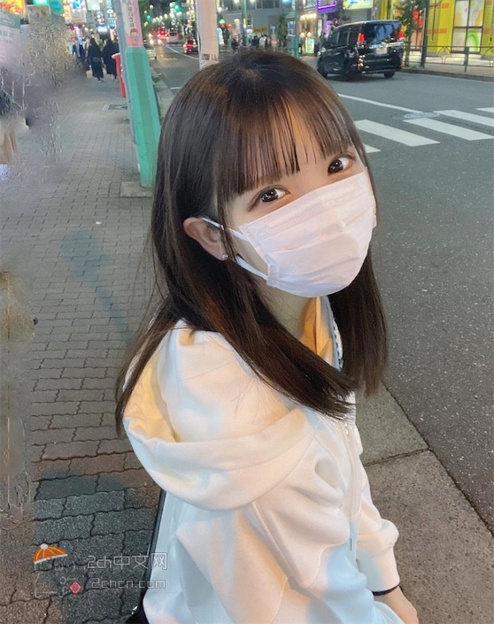 2ch：这就是和矮个子妹子交往的高个子男友的视线wwwww