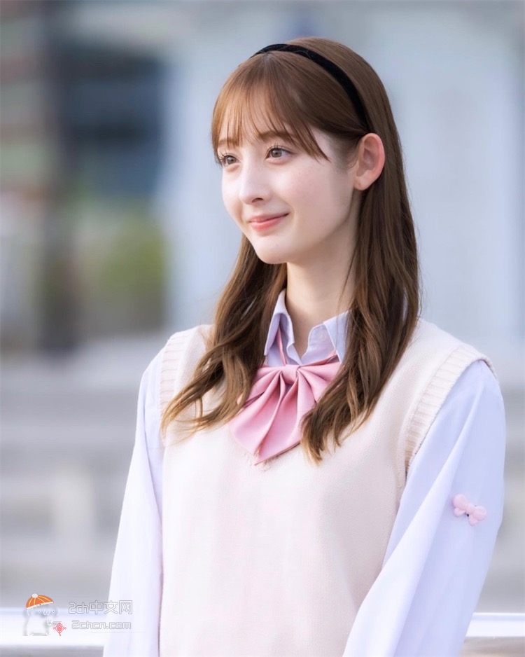 2ch：发现了和佐佐木希长得一模一样的女高中生