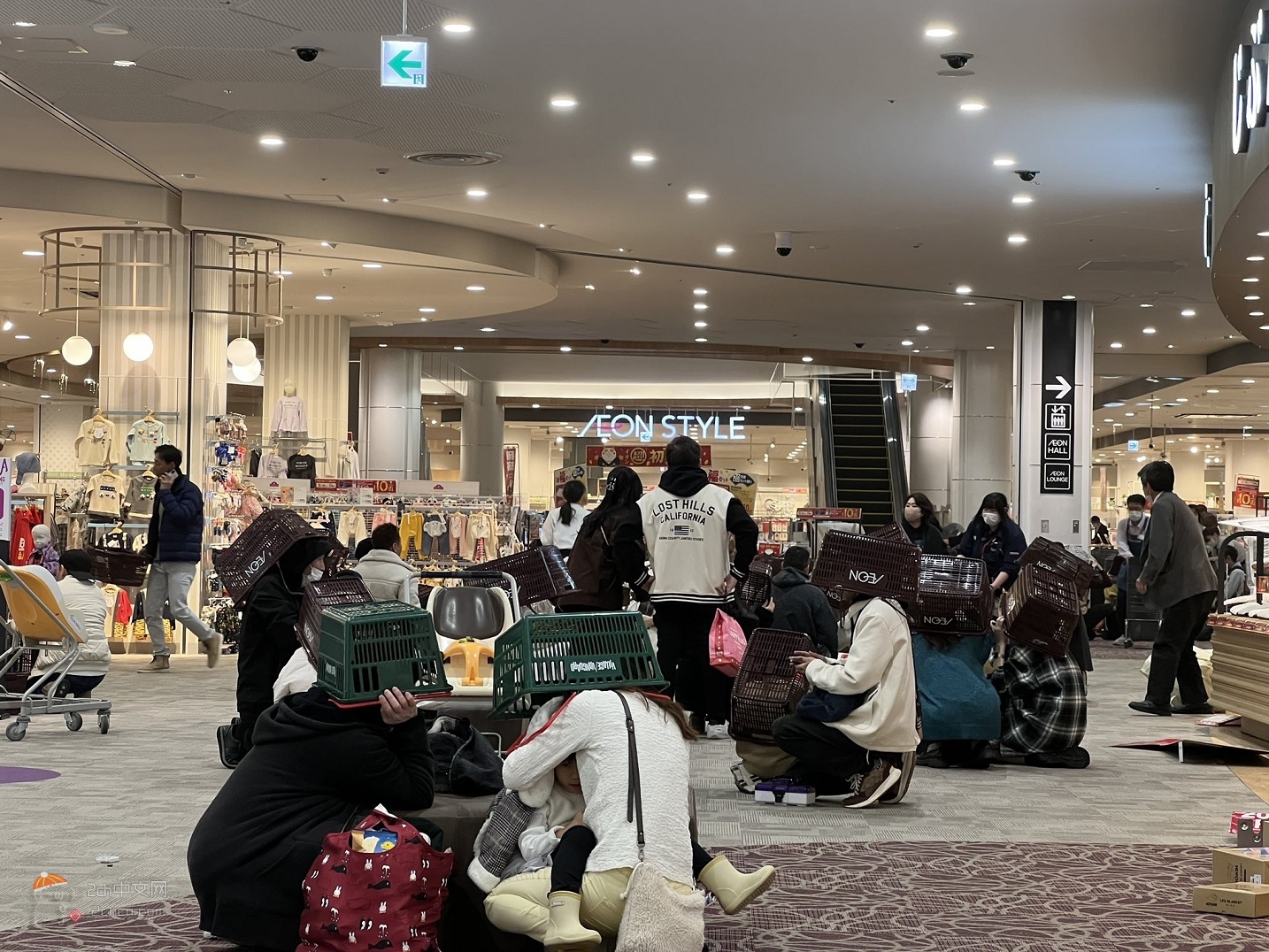 2ch：日本石川县在永旺商场购物的妈妈们遭遇地震时的样子