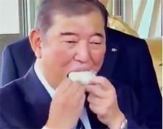2ch：石破茂在中国的社交平台人气超高，被赞“恶心的可爱”