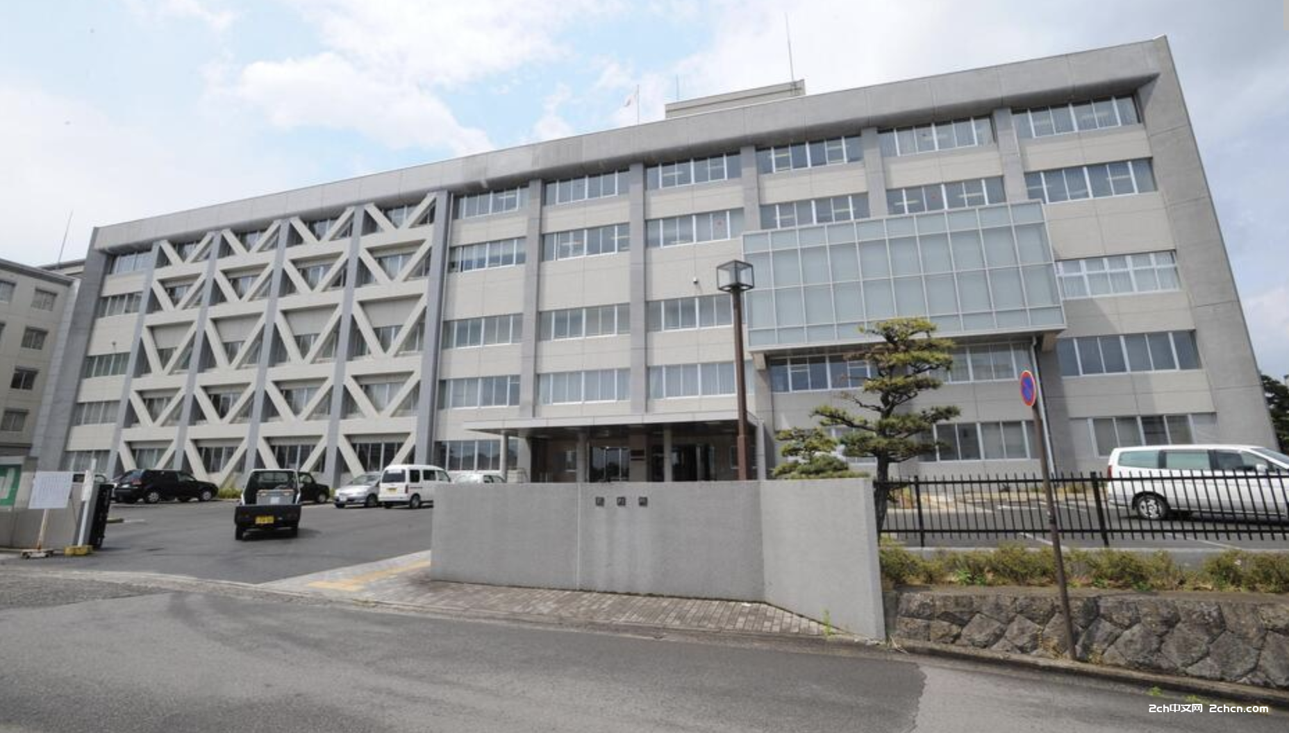 2ch：【悲报】法庭上宣誓再也不偷拍的男子，1个月后被抓到偷拍