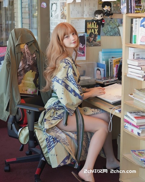 2ch：【照片】日本人「果然日本人最适合和服」白人「嗯……」