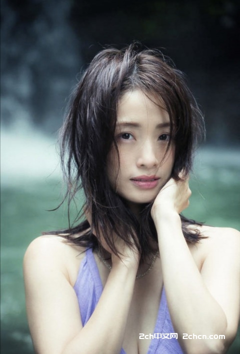 2ch：39岁的上户彩即将发售写真集wwwww