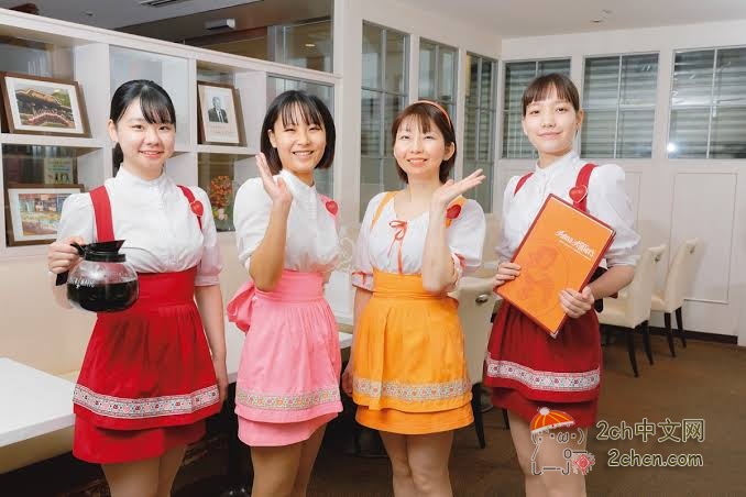 2ch：因制服像H游戏服饰而出名的日本咖啡厅复活了