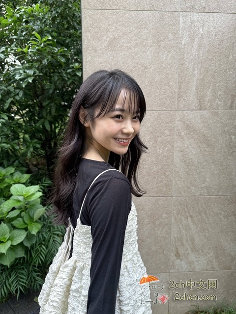 日本2ch：胸部连一毫米也没有的女孩很可爱呢wwwwwwww