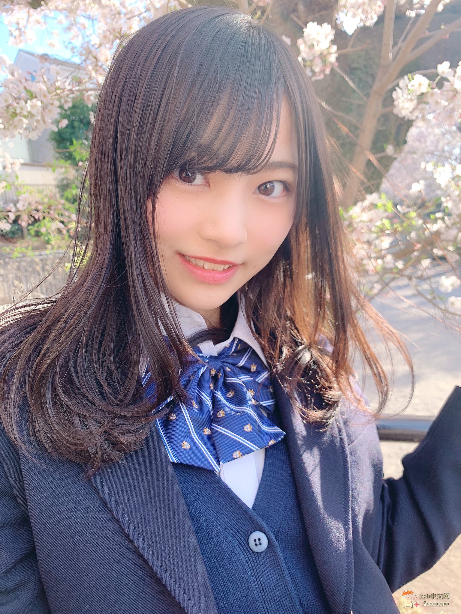 2ch：如果你的同桌是这样的妹子，你每天都会去学校吧