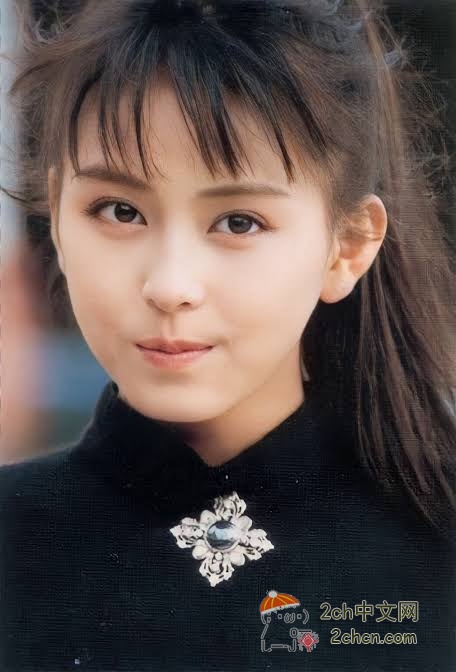 2ch：杉本彩在生日庆祝会上展示了兔女郎装扮