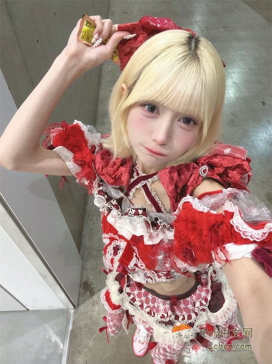 2ch：这个金发偶像如何才能火起来？