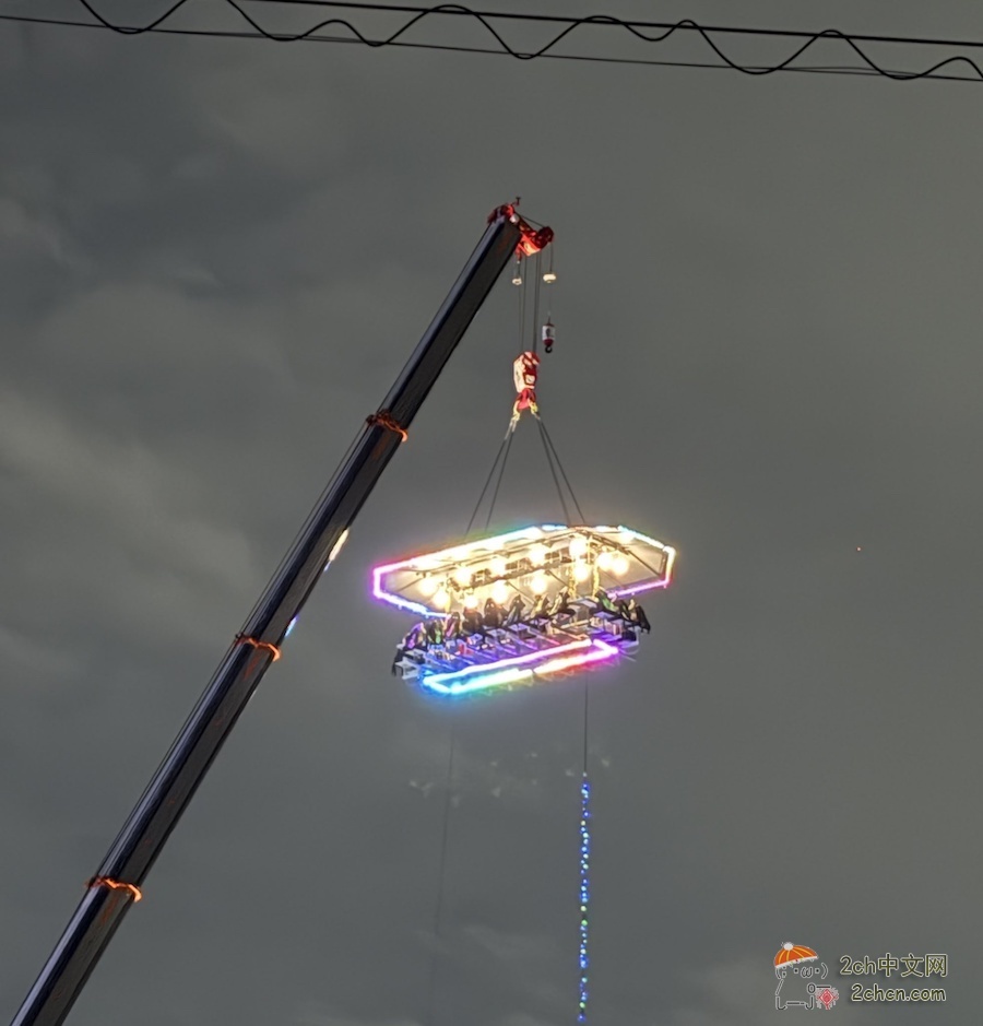 2ch：这就是日本有钱人的圣诞晚餐