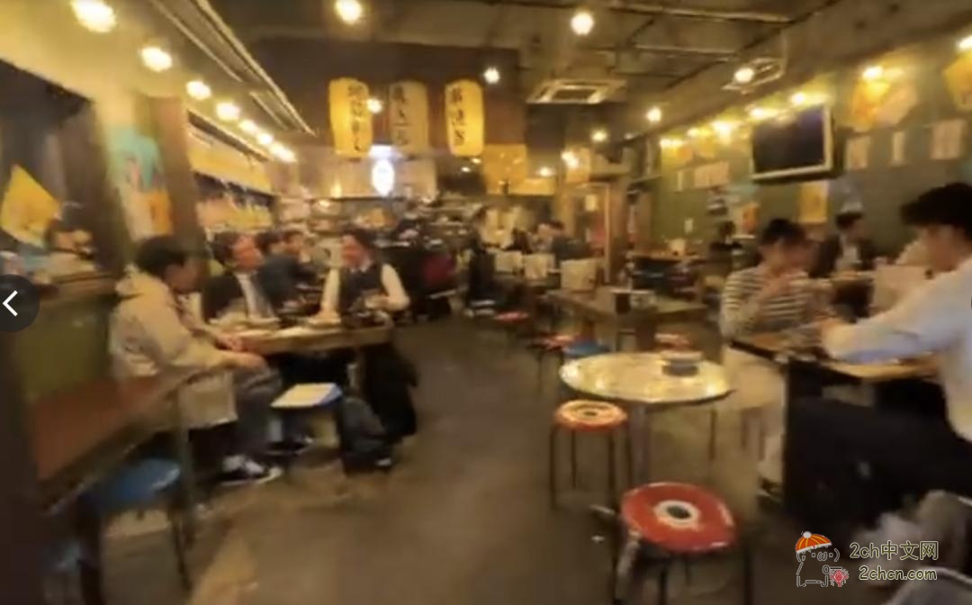 日本居酒屋直接贴谷歌翻译截图：“抱歉，中国游客不允许进入商店”