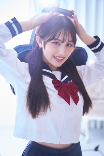2ch：日本人气写真偶像「不要盯着欧派看，也不要假装不小心触碰我的身体」