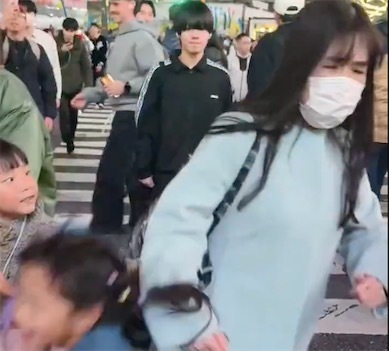 2ch：中国大使馆提醒！小心日本特有的“撞人族”，由于说的都是事实，日本无法反驳