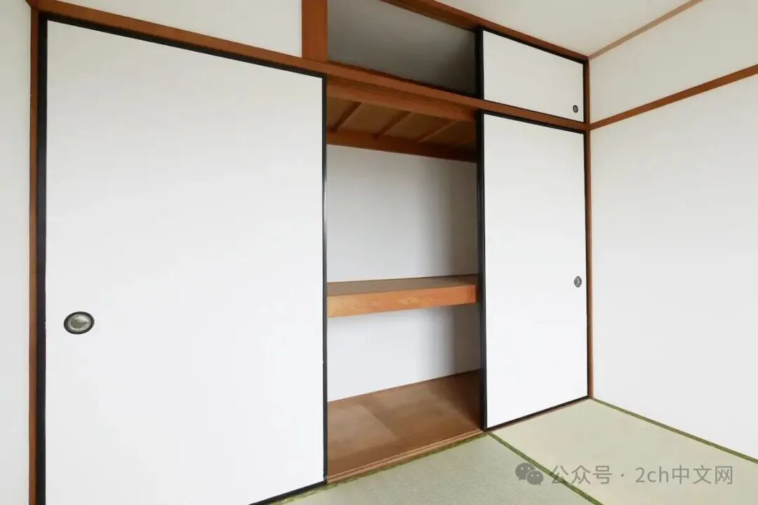 日本少女被绑住手脚监禁在壁橱里，日常遭受虐待，全家6人有4人被捕