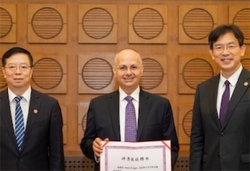 2ch：2025年诺贝尔化学奖得主全职加盟中国清华大学
