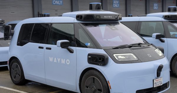 2ch：谷歌的无人驾驶出租车“Waymo”决定采用中国车企的产品，JAP没有上车