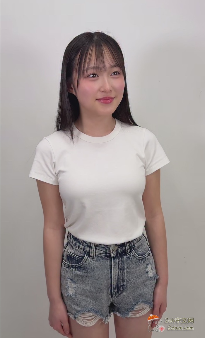 日本14岁初三偶像：“想尝试拍泳衣写真！”
