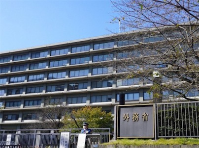 2ch：日本外务省竟然向中方提出交涉，要求其不要对高市直呼姓名，“理应保持敬意”